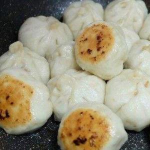 一屉香包子