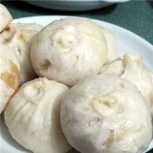 古城送包子