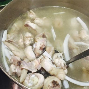 江南春天椰子鸡图3