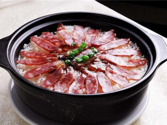 饭跑跑特色煲仔饭图3