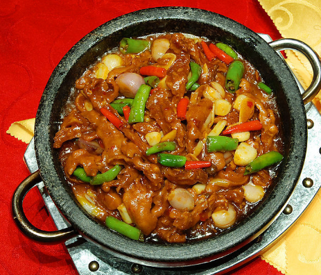 四方桌餐厅图2