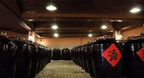 宫阁白酒庄