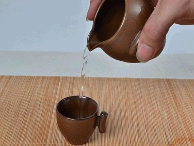茅小二白酒图3