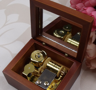 八音盒儿童玩具