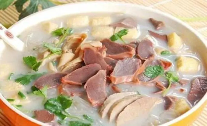 丫小鲜老鸭粉丝汤