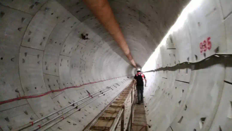 液压凿岩机工作原理图解