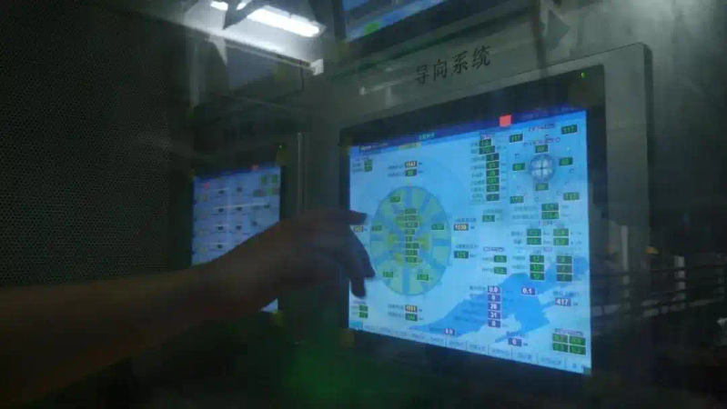 液压凿岩机工作原理图解