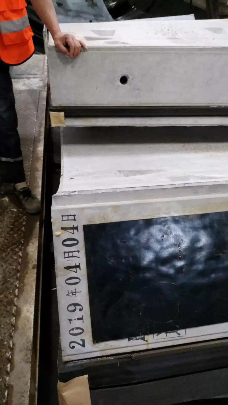 液压凿岩机工作原理图解