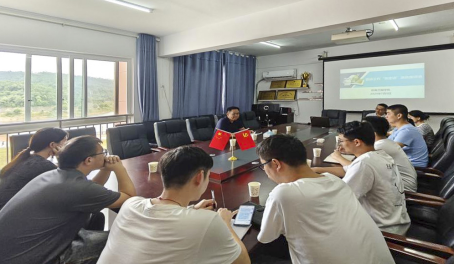 青年知识分子座谈会