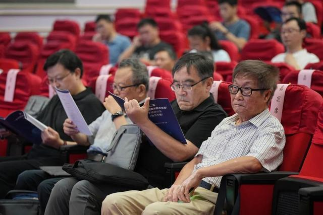 学习知识和创造知识 朱邦芬 清华大学