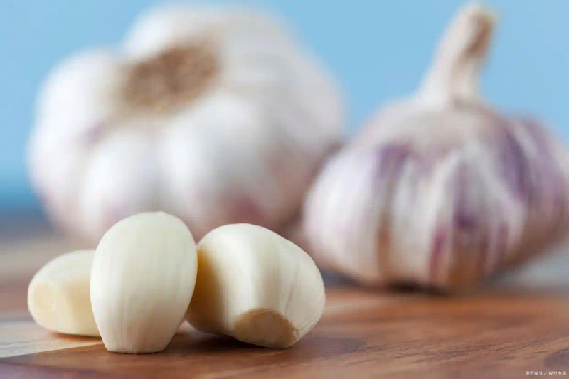 大蒜覆膜种植技术