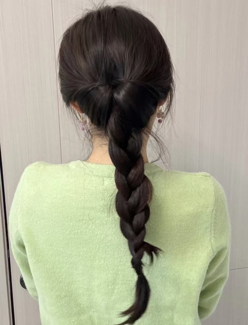 Girls' hairstyle steps are well developed