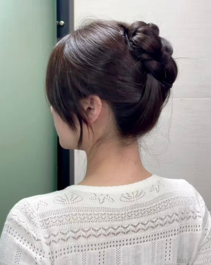 Girls' hairstyle steps are well developed