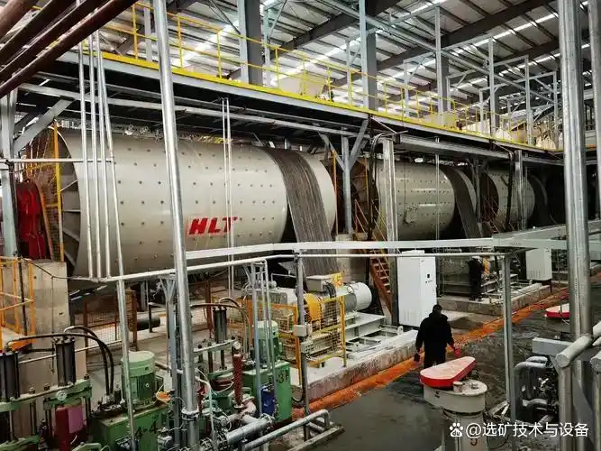 The working principles of the ceramic ball grinder