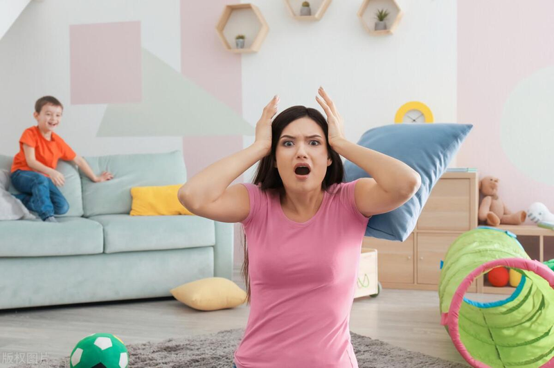 哄小宝宝睡觉的方法