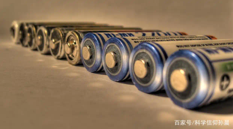 干电池原理示意图如图