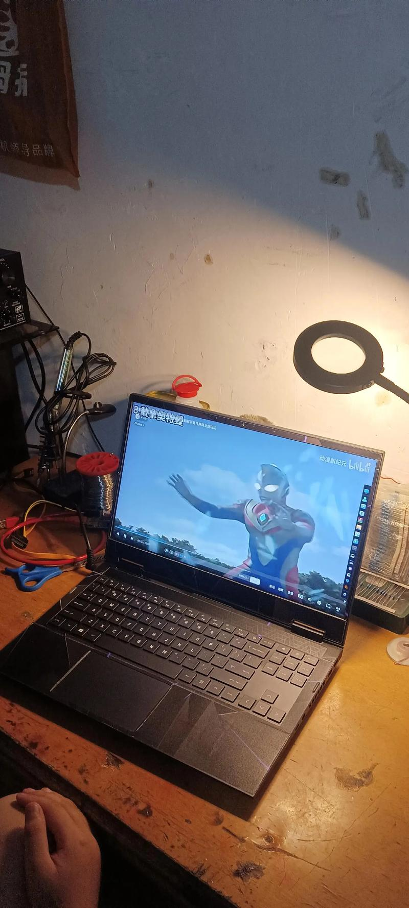 笔记本屏幕维修教程