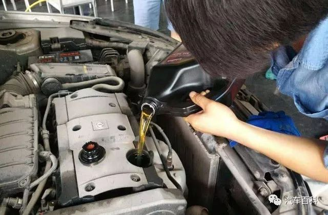 发动机拉缸了维修费用