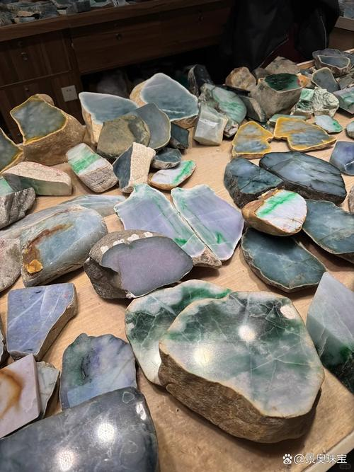 翡翠常识之原石特征