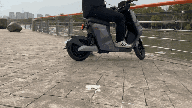 电动车电瓶维修设备