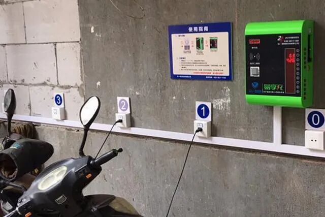 电动车电瓶维修设备