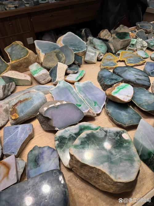 翡翠常识之原石特征