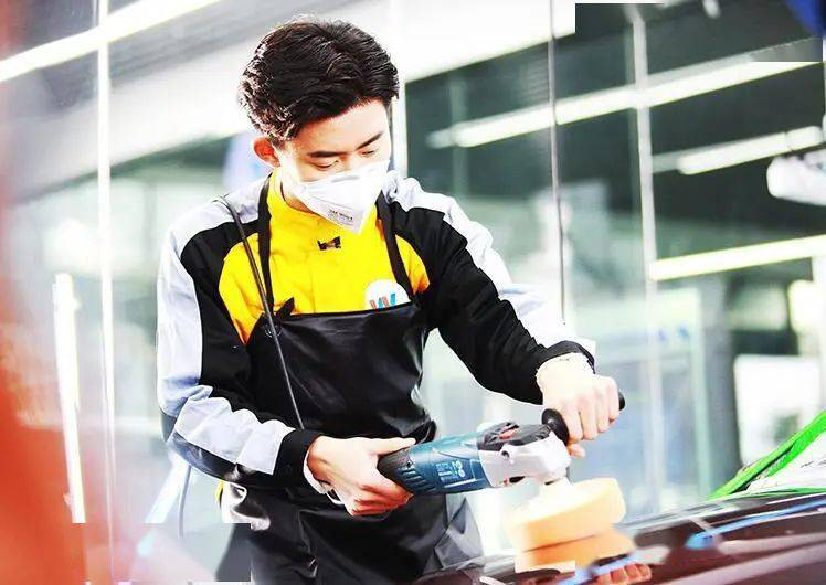 高端车维修技师