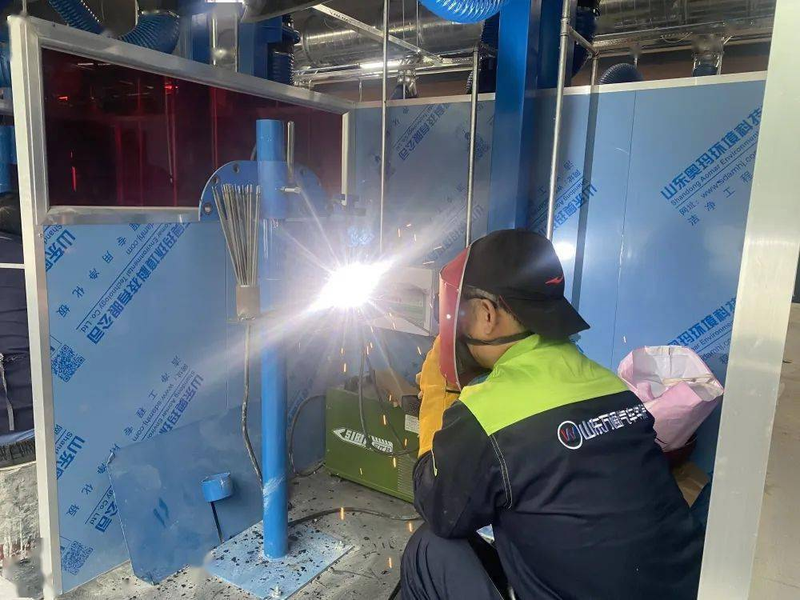 高端车维修技师