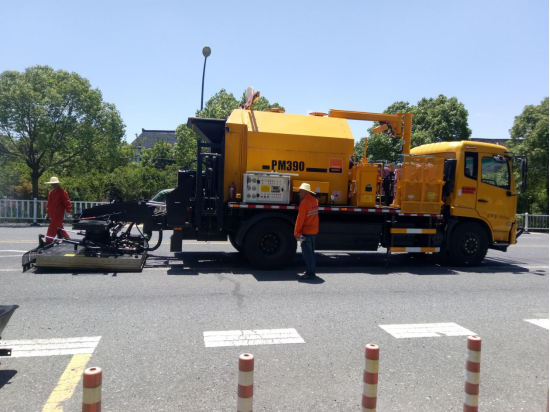 压路机维修保养记录表