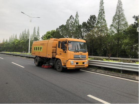 压路机维修保养记录表