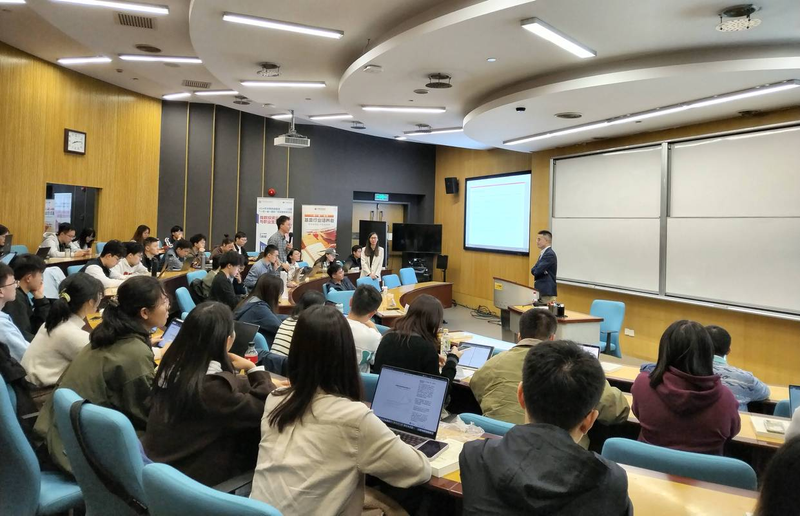 复旦商业知识女性能量，柔与韧的领导力^^^创业路，大学生该怎