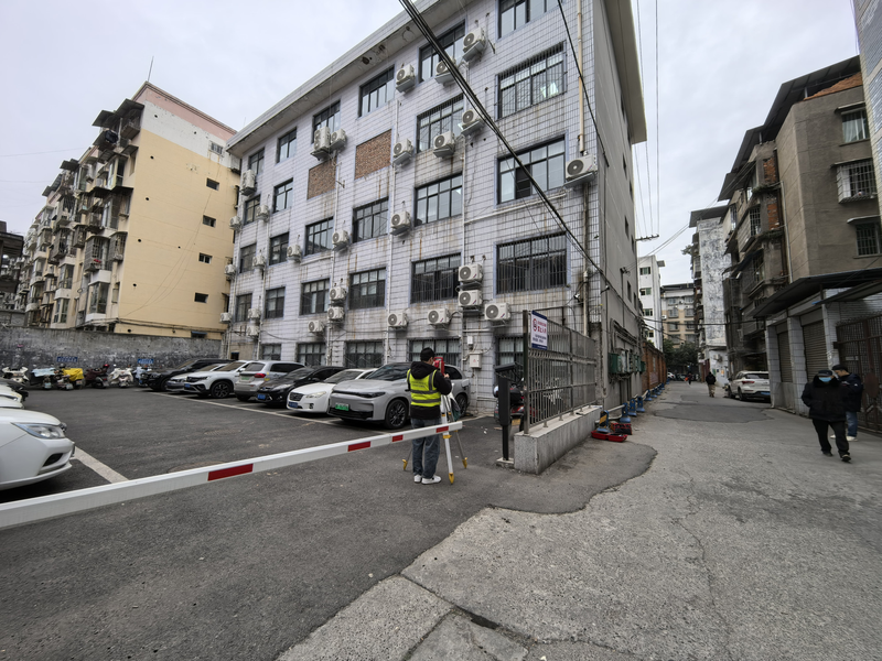 维修单位房屋申请报告