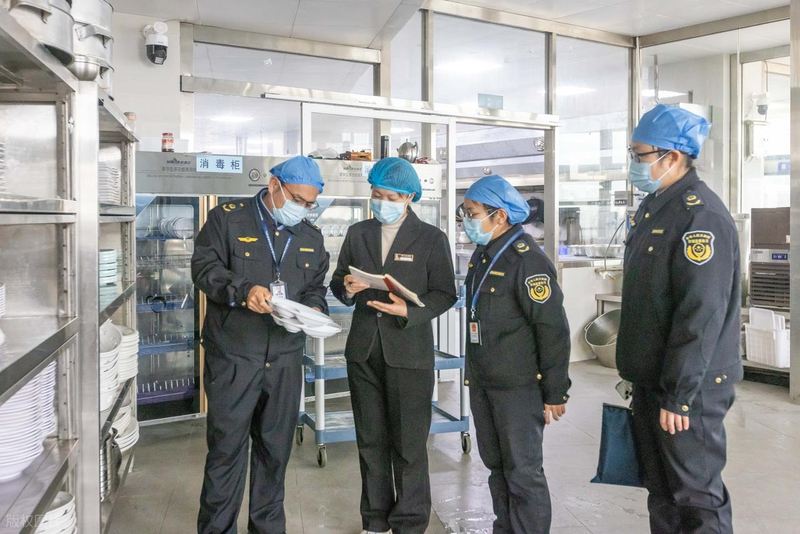 政府监管理论与政策