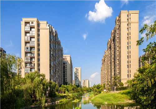 维修单位房屋申请报告