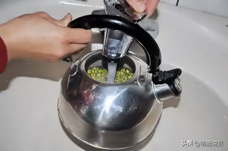 Maintenance of stainless steel electric hotpots