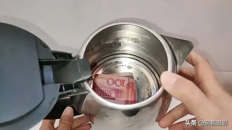 Maintenance of stainless steel electric hotpots