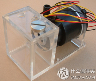 电脑水冷散热器构造