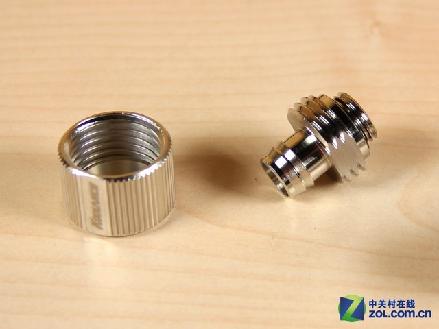 电脑水冷散热器构造