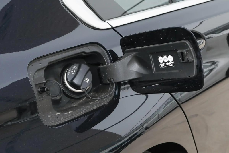 宝马3系维修保养