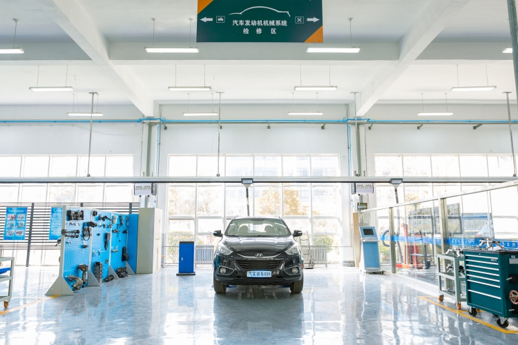 汽车车身维修技术专业