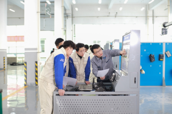 汽车车身维修技术专业