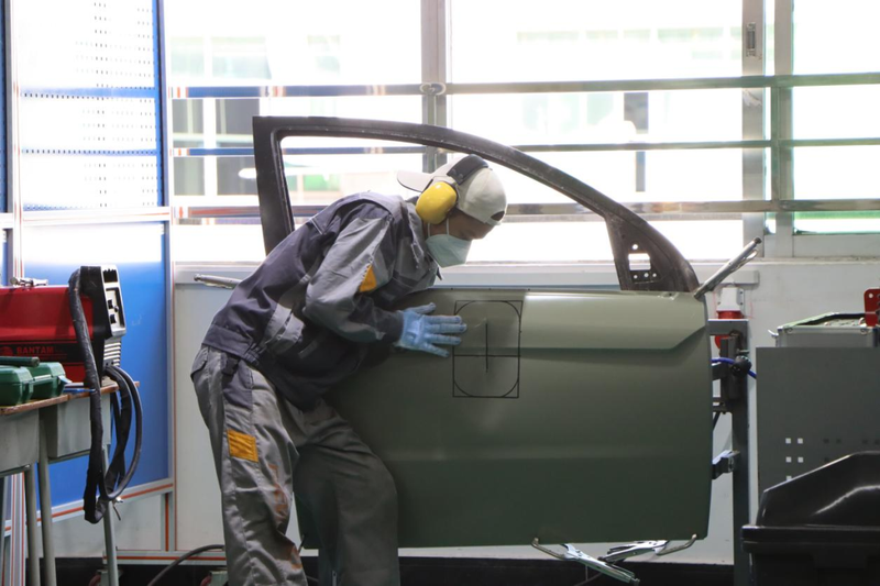 汽车车身维修技术专业