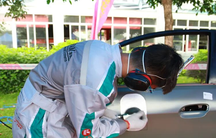 汽车车身维修技术专业