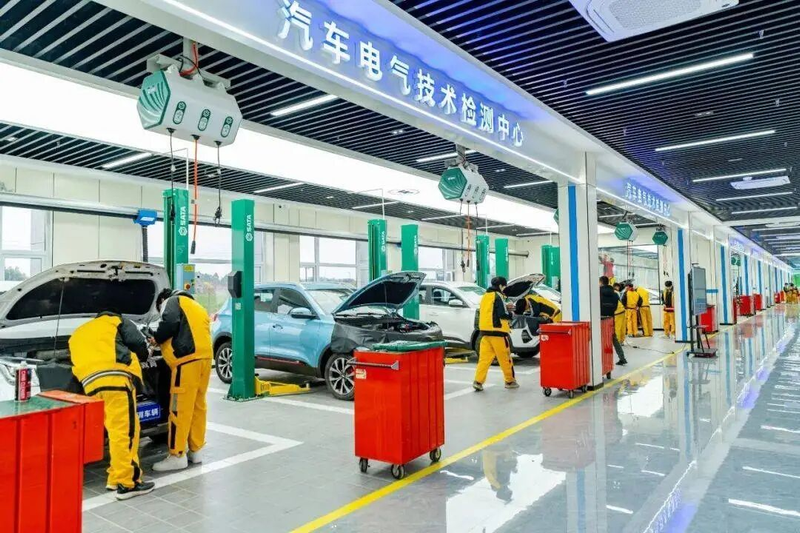 汽车车身维修技术专业