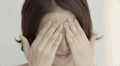 The mummies use the step