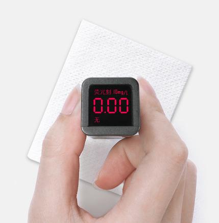 The mummies use the step