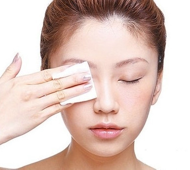 The mummies use the step