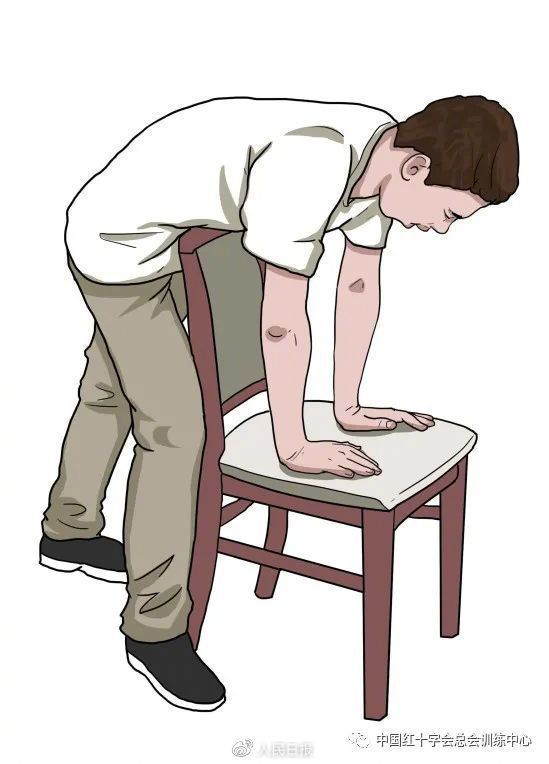 家庭触电急救方法