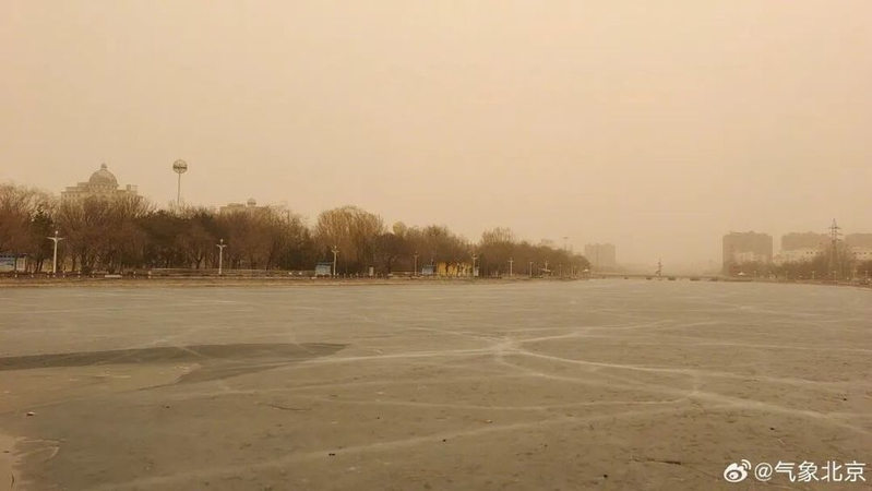 沙尘天气的成因