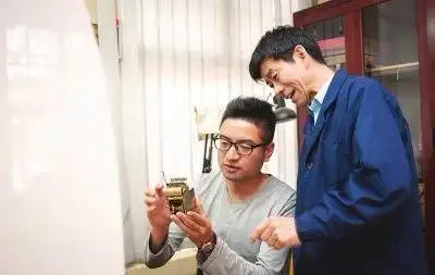 钟表维修技师